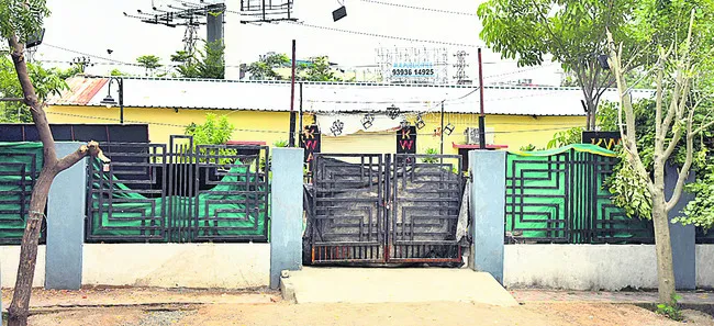 దాబా క్లోజ్‌!
