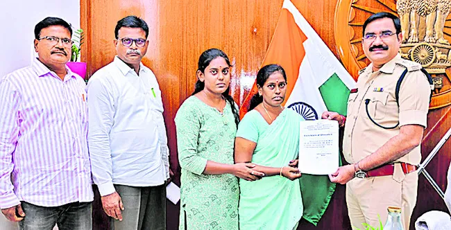 పోలీసు కుటుంబాలకు అండగా పోలీసుశాఖ