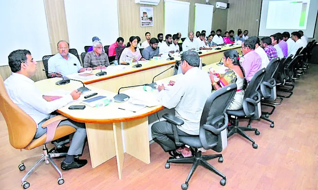 గృహ నిర్మాణాలు వేగవంతం చేయండి