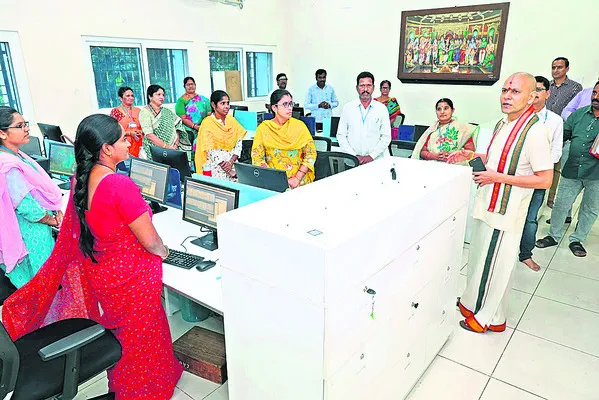 భక్తులకు నాణ్యమైన సేవలు అందించండి