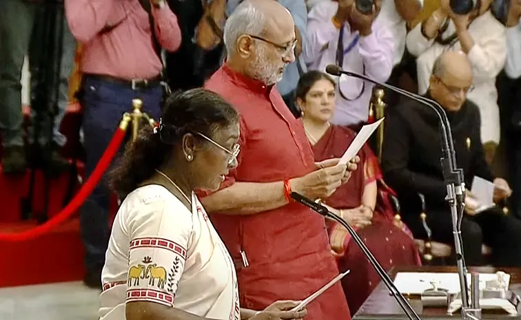 CP Radhakrishnan Take Oath As Vice President Of India