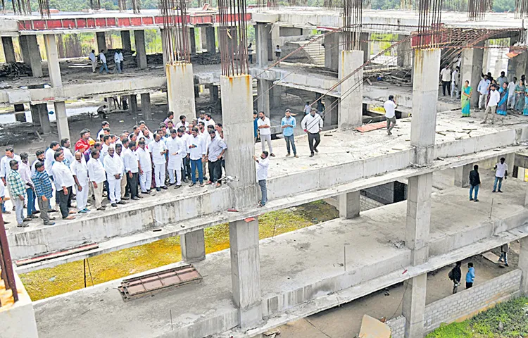 Former ministers Gudivada Amarnath and Budi Mutyal Naidu inspected the medical college buildings