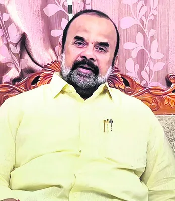 పత్రికా స్వేచ్ఛను హరించడమే..