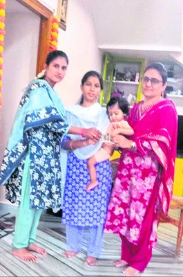 ఓంకారేశ్వర్‌ కుటుంబానికి ఆర్థికసాయం 