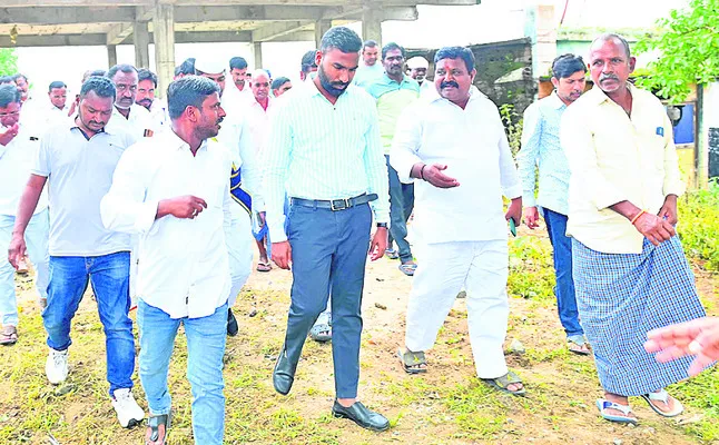 అభివృద్ధి పనులు వేగవంతం చేయాలి