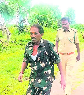 విధుల్లో ఉన్న అటవీ సిబ్బందిపై దాడి