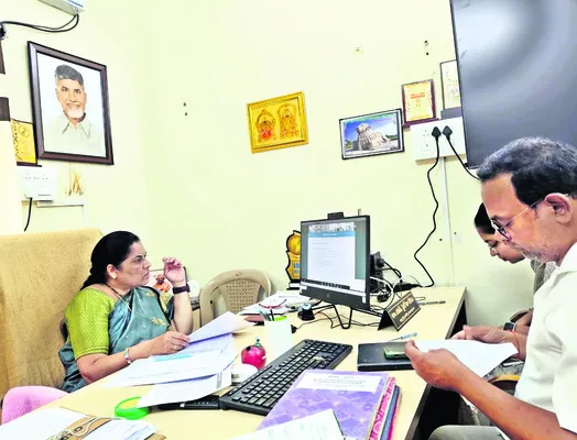 17 నుంచి మహిళా ఆరోగ్య కార్యక్రమాలు 