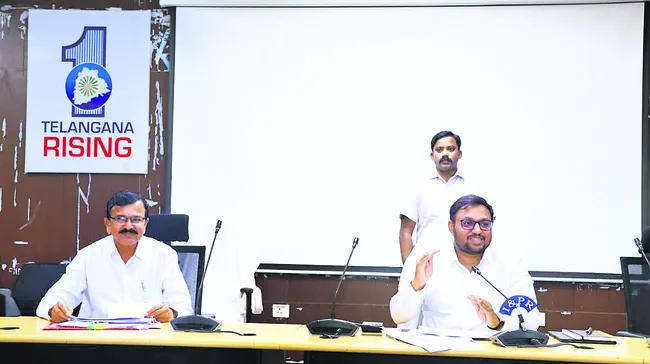 70 శాతం మార్కులు వచ్చేలా చూడాలి