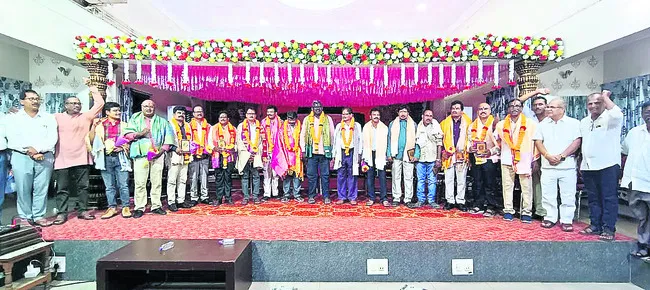తూర్పుకాపుల ఐక్యత చాటిచెప్పాలి 