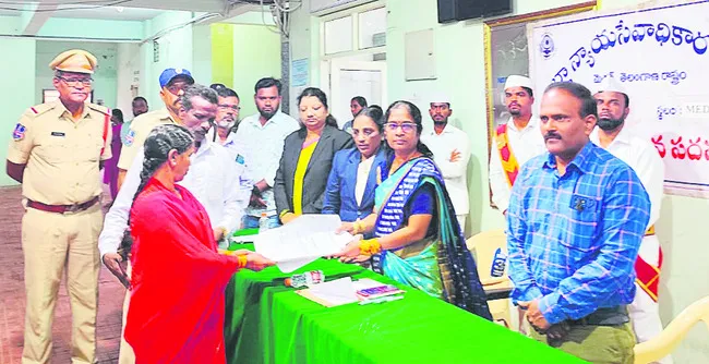 4,987 కేసులు పరిష్కారం