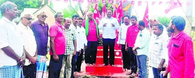 సాయుధ పోరాట స్ఫూర్తితో ప్రజా ఉద్యమాలు