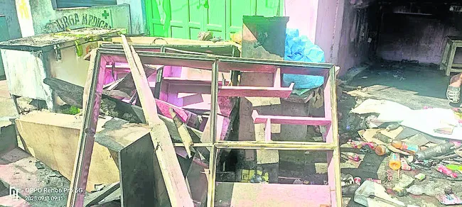 టీ షాపులో అగ్ని ప్రమాదం