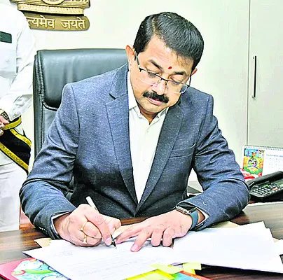 జిల్లా సమగ్రాభివృద్ధికి సమష్టిగా కృషిచేస్తాం 
