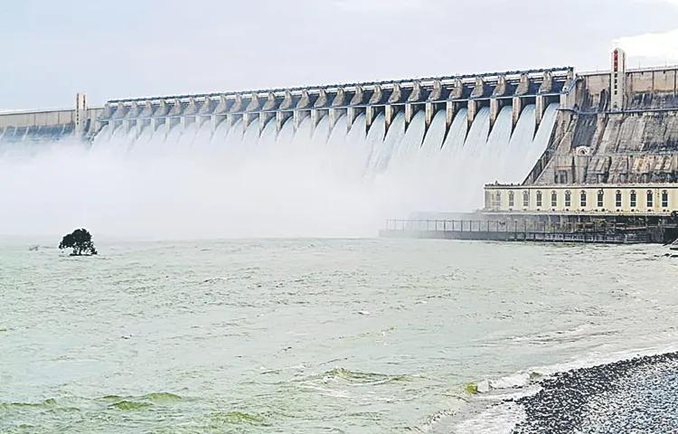 Floods are rising in the Godavari and Krishna rivers