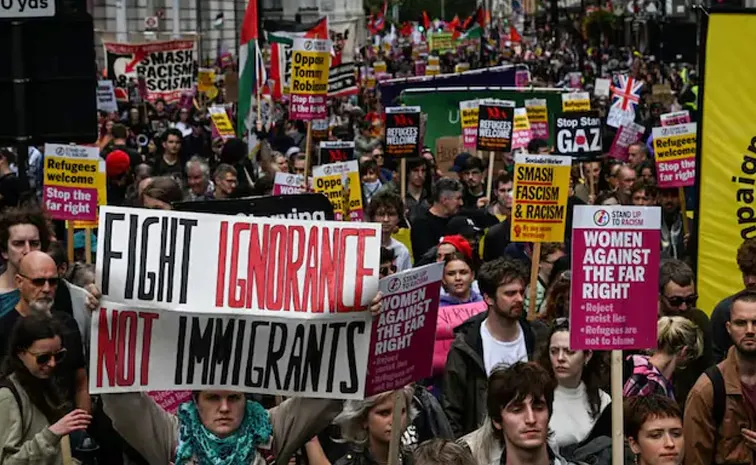 Protesters March London Tommy Robinson Immigration Concerns