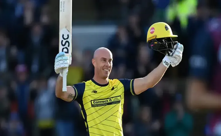 T20 Blast 2025: Chris Lynn makes history with first Finals Day hundred2