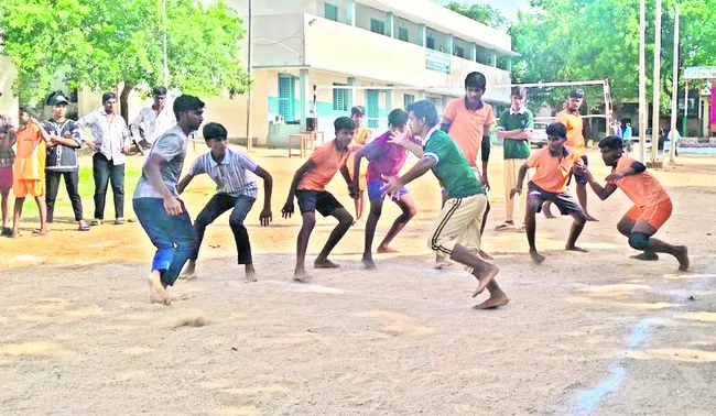 ఎస్జీఎఫ్ క్రీడల సందడి