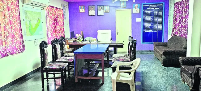 ఆశలపై నీరు.. రైతన్నకు కన్నీరు