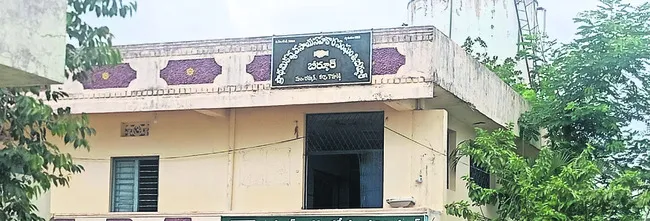 బీర్కూర్‌ ‘సహకారం’ ఎవరికో?
