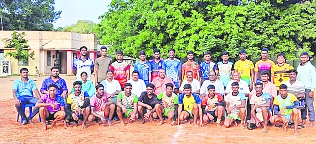 అంతర్ జిల్లాల కబడ్డీ పోటీలకు క్రీడాకారుల ఎంపిక
