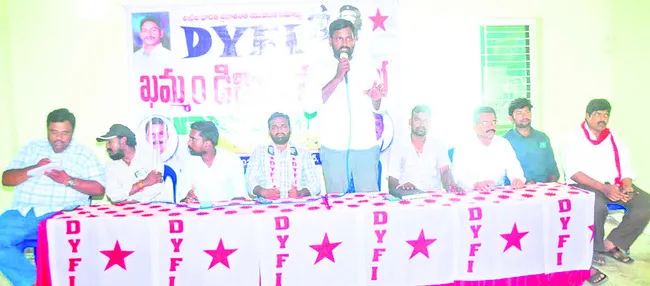 ప్రజా సమస్యలపై పోరాటాలకు సిద్ధం కావాలి
