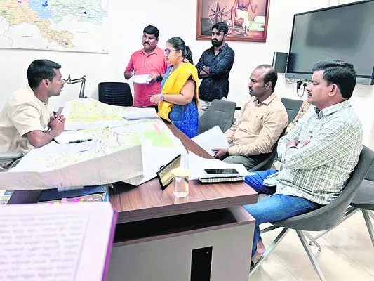 భూసేకరణ వేగవంతం చేయండి