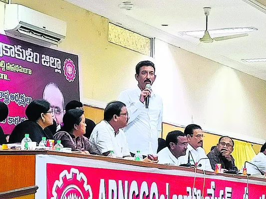 కొత్త పీఆర్సీ తక్షణం వేయాలి