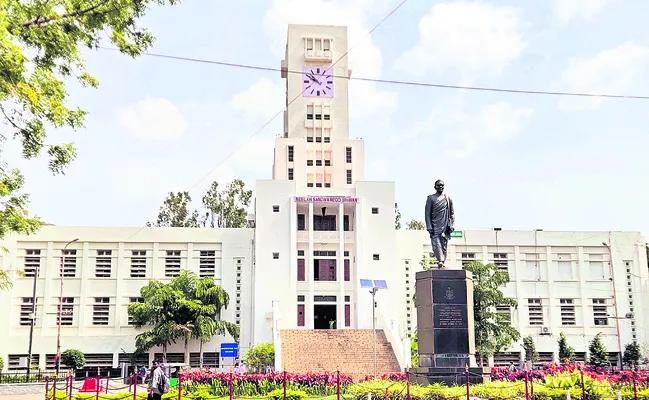 క్రేజ్ తగ్గిన పీజీ