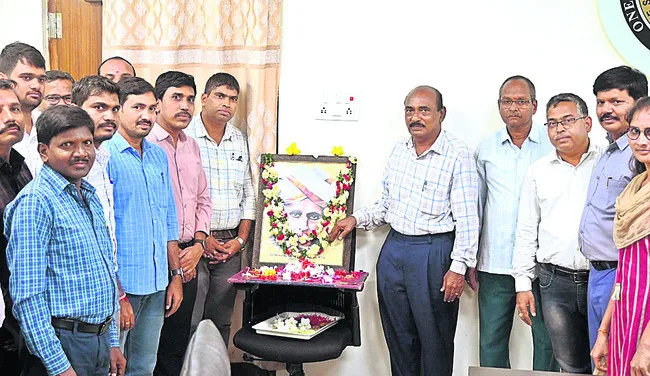 సమాజంలో ఇంజినీర్ల పాత్ర కీలకం