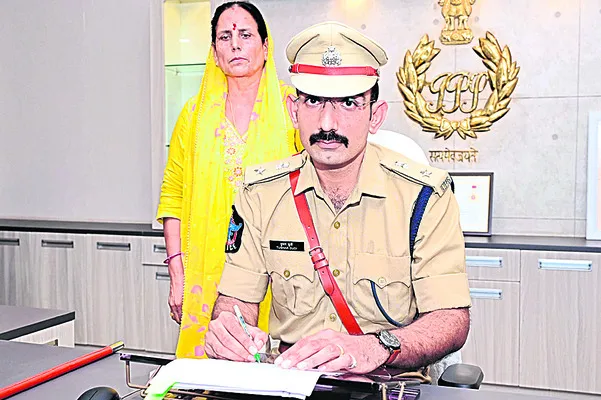 పూలంగి సేవ
