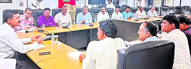 సింగరేణి అధికారులకు పీఆర్పీ 