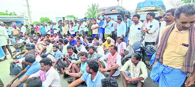 తీరని యూరియా కష్టాలు 