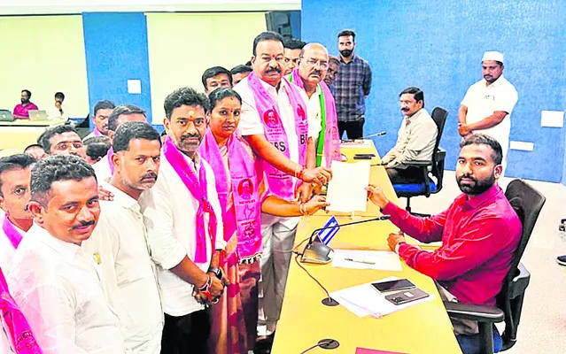 ‘విండో’ పదవీకాలం పొడిగింపులో రాజకీయం