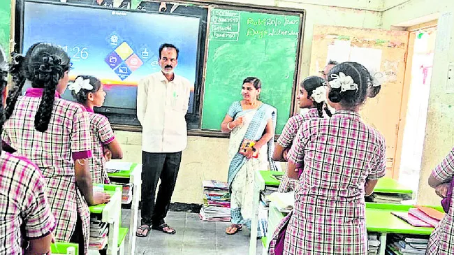 విద్యార్థుల సామర్థ్యాలు పెంచాలి