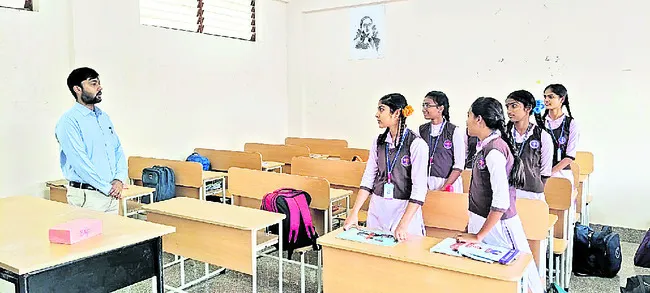 షెడ్యూల్‌ ప్రకారం సిలబస్‌ పూర్తి చేయాలి