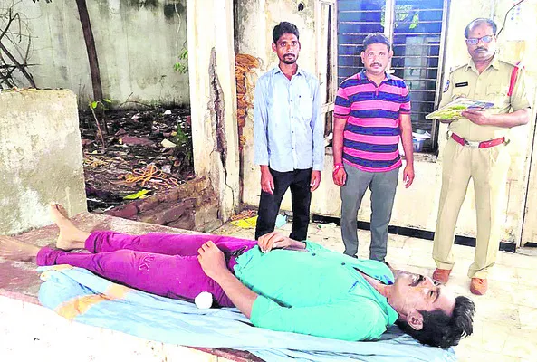 పురుగుల మందు తాగి ఒకరు ఆత్మహత్య