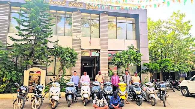 జల్సాలకు బానిసై చోరీలు