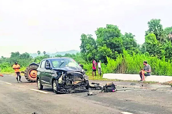 త్రుటిలో తప్పిన ప్రమాదం 