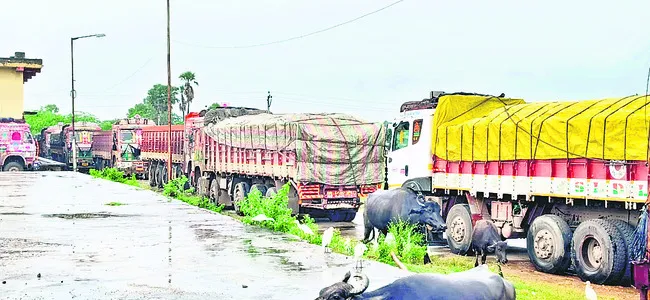 ఆంధ్రా ఇసుకకు బ్రేకులు!