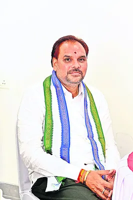 పత్రికా స్వేచ్ఛపై ఆంక్షలా..   
