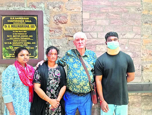‘కోడలు కుటుంబం నుంచి రక్షణ కల్పించాలి’