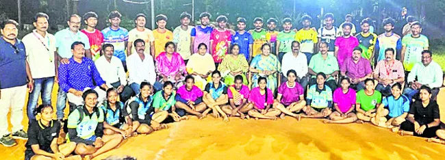 జూనియర్స్ కబడ్డీ పోటీలకు జిల్లా జట్ల ఎంపిక