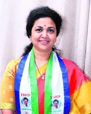 ప్రభుత్వ వైఫల్యాలను ప్రశ్నిస్తే కేసులా? 