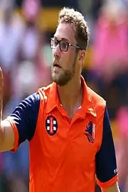 Netherlands pacer Vivian Kingma receives a three month ban for violating the ICC Anti Doping Code1