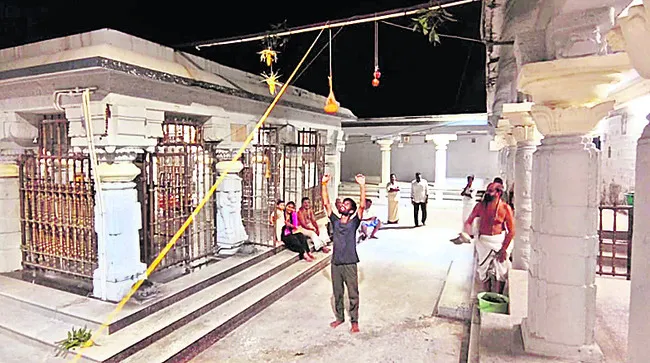 ఉపమాకలో ఘనంగా ఉట్లోత్సవం 
