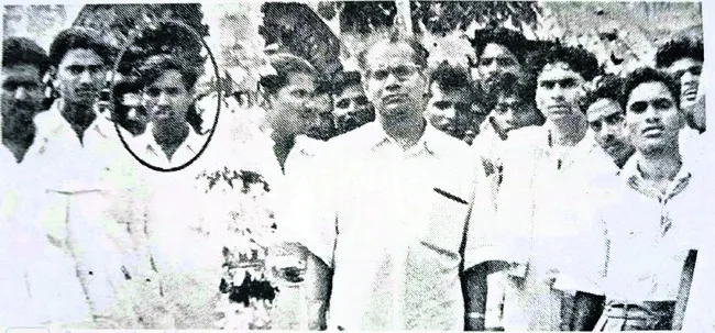  Gadala Seetharamaiah (in the circle) with Puchalapalli Sundarayya