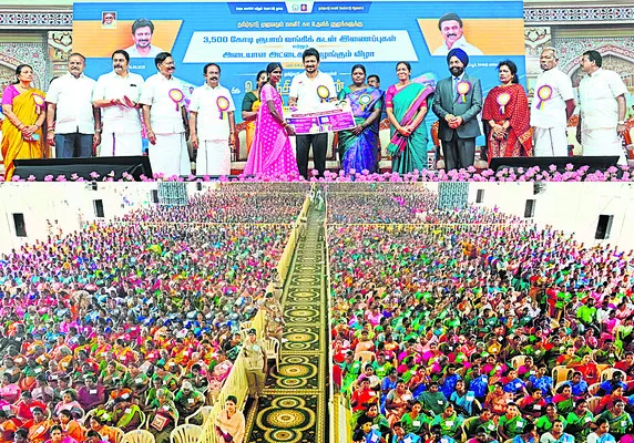 మహిళల మద్దతుతో మళ్లీ అధికారం