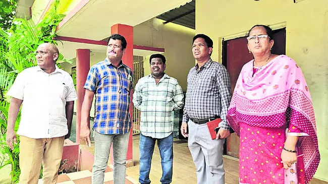 శతశాతం ఉత్తీర్ణత సాధించాలి
