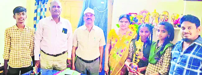 పోస్టు మెట్రిక్‌ ఉపకార వేతనాలకు దరఖాస్తుల ఆహ్వానం 