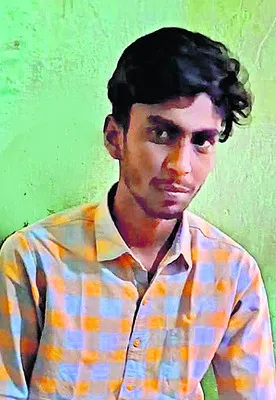అనుమానాస్పద స్థితిలో డిగ్రీ విద్యార్థి..
